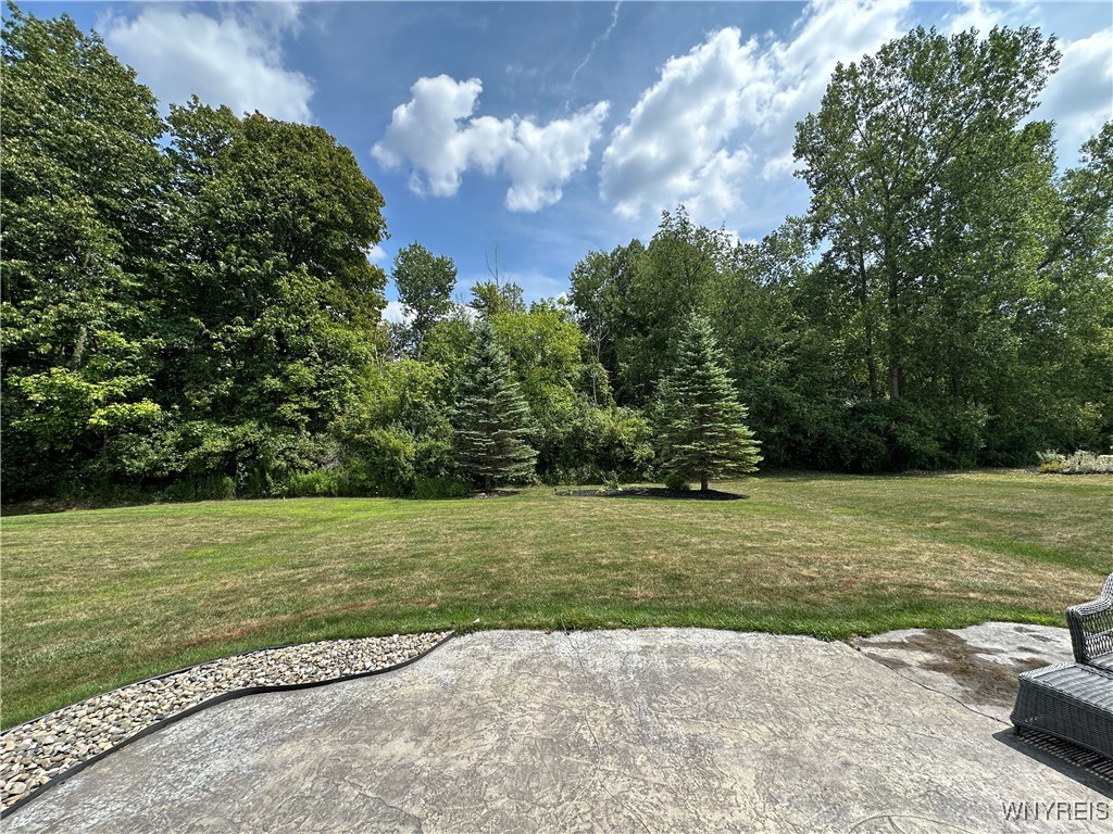photo undefined: 1 Lakeside Circle, Elma NY 14059
