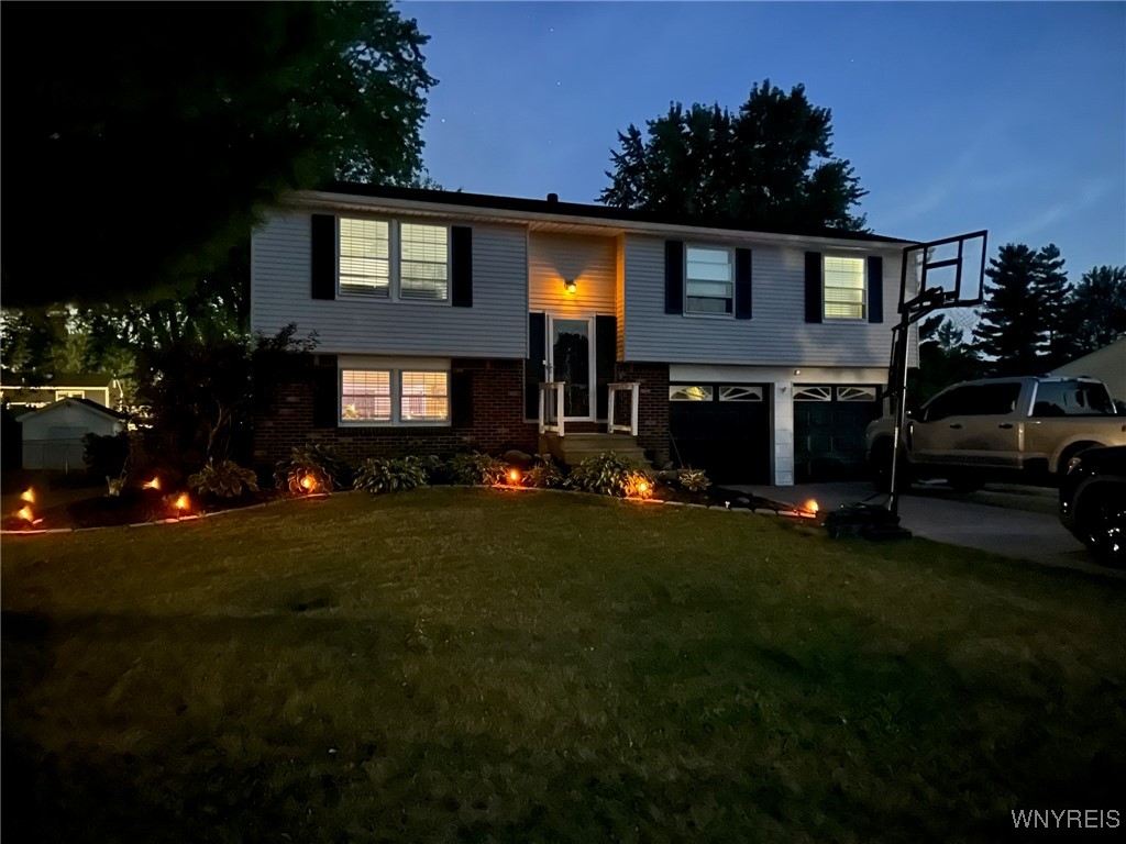 photo undefined: 329 Laurie Lane, Grand Island NY 14072