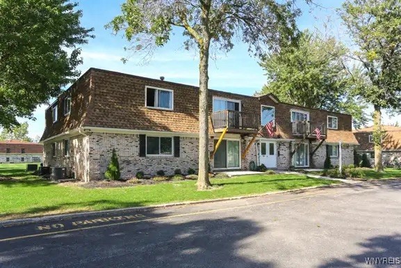 photo : 4309 Chestnut Ridge Road, Amherst NY 14228