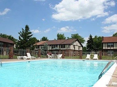 photo mWgafUQMTsYkuDWiUzgyTWbQoHrqGXsvH25u4: 4425 Apt #4 Chestnut Ridge Road, Amherst NY 14228