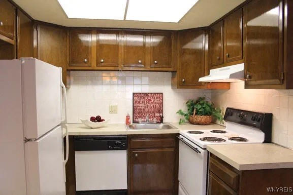 photo 1 : 123 Apt #10 Peppertree Drive, Amherst NY 14228