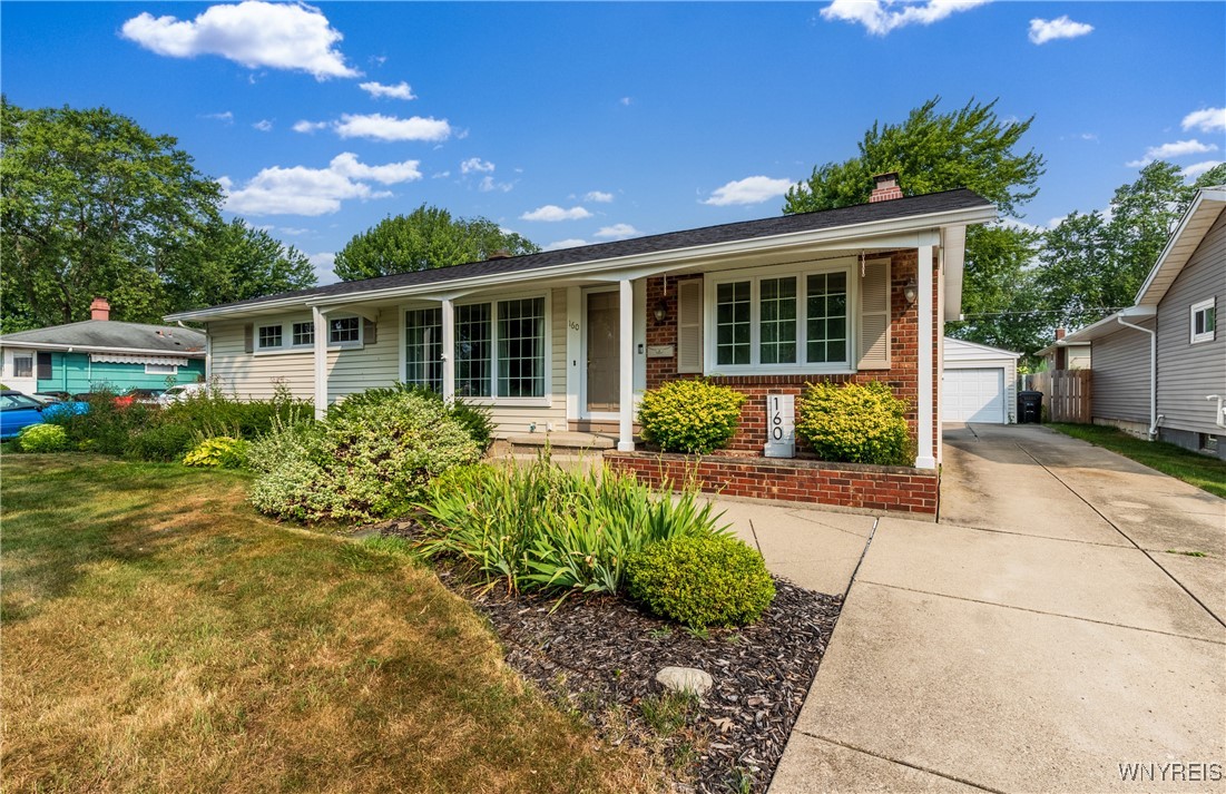 photo 0: 160 Greentree Road, Tonawanda NY 14150