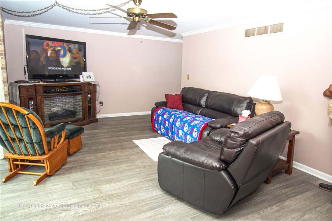 photo 4 : 195 Charter Oaks Drive 3, Amherst NY 14228