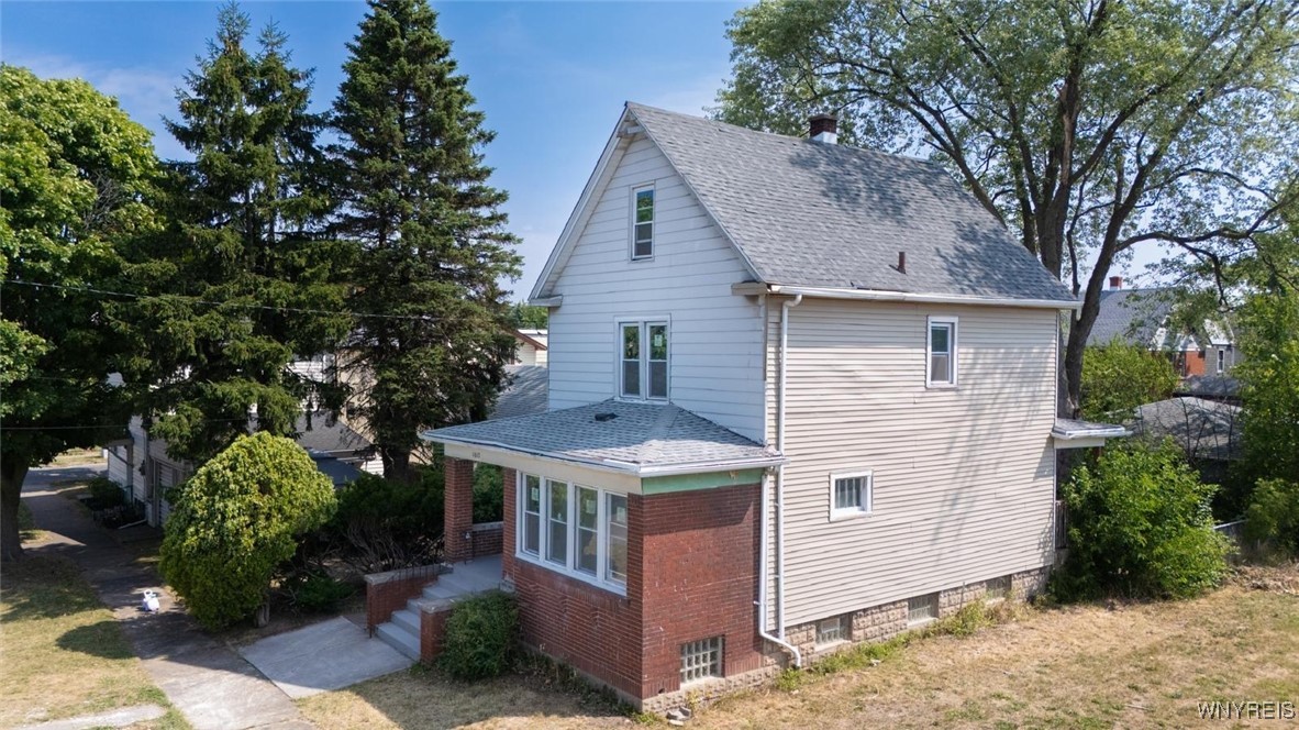 photo undefined: 1013 13th Street, Niagara Falls NY 14301