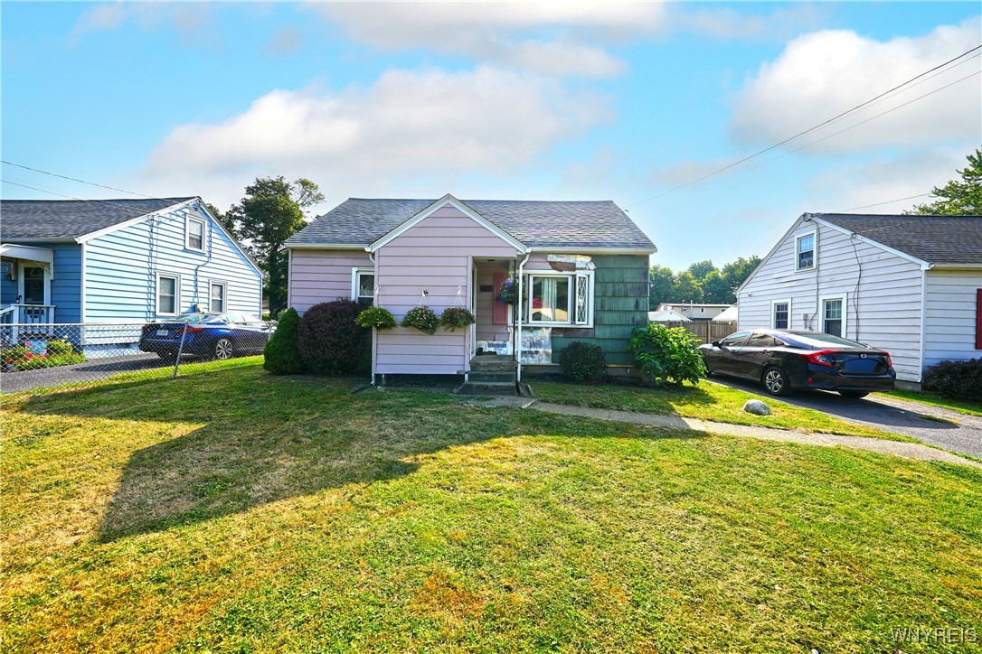 photo VmJnQ-mI26eh1odZP: 6551 Hamilton Drive, Evans NY 14047