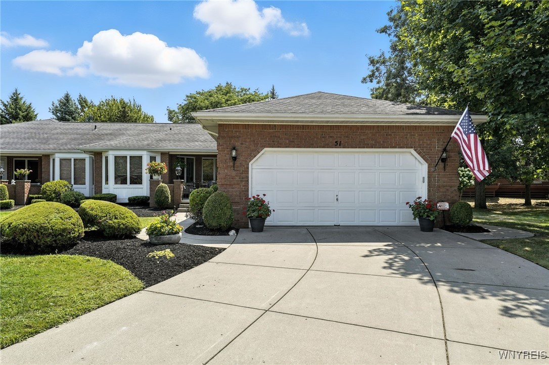 photo Jx6ShbZqwkpzvZ9elzSzJZP0: 51 Hampton Hill Drive, Amherst NY 14221