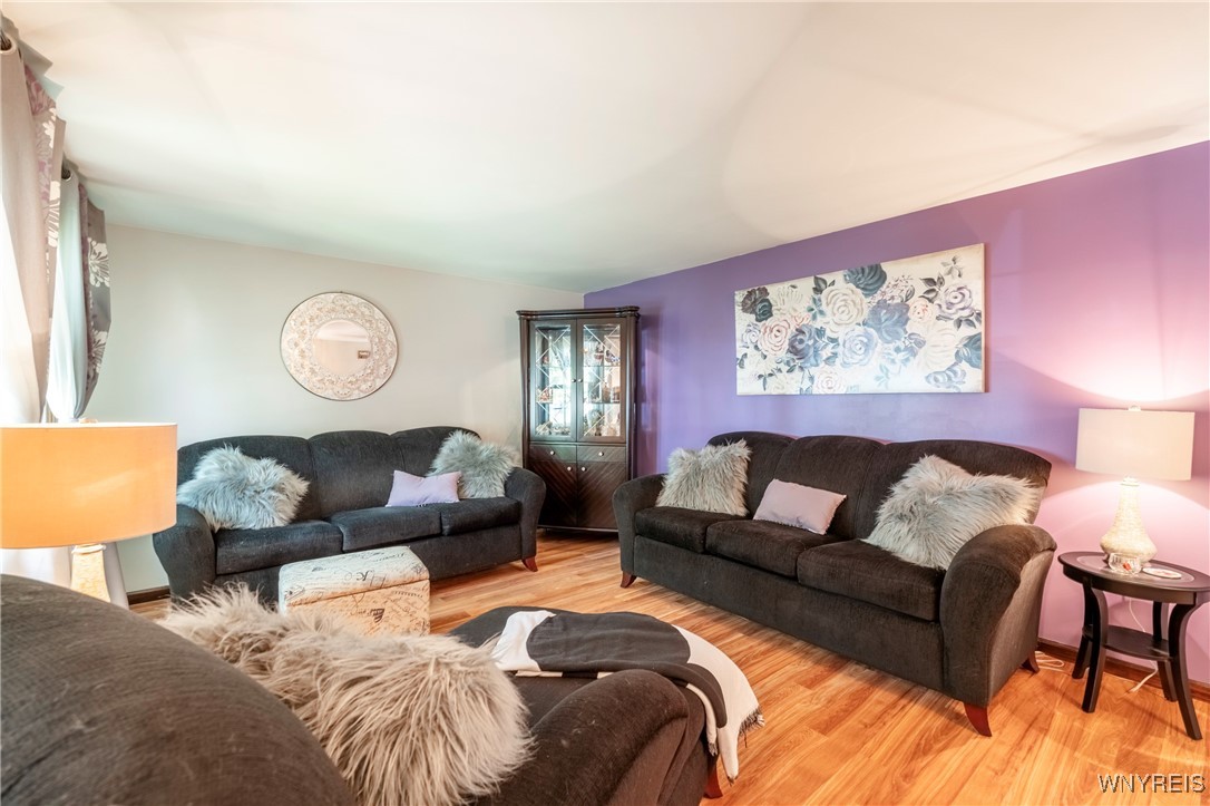 photo 3 : 116 Sunset Court, Amherst NY 14228