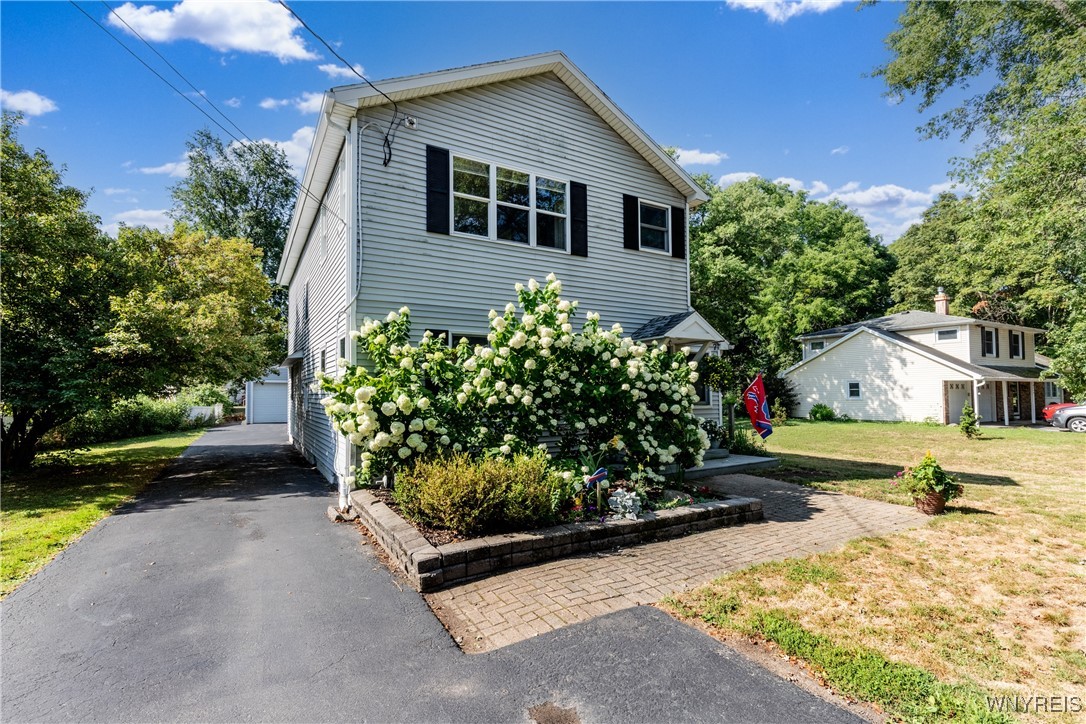 photo undefined: 6731 Webster Road, Orchard Park NY 14127