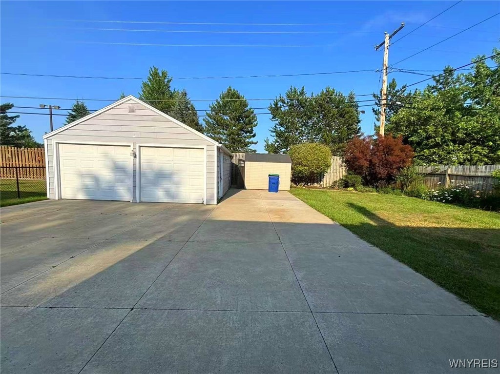 photo WI4: 79 Rosemont Drive, Amherst NY 14226