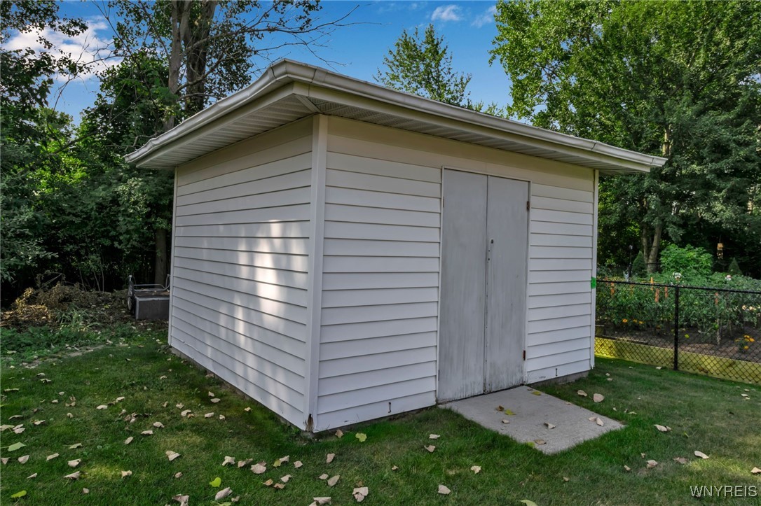 photo undefined: 79 Schoelles Road, Amherst NY 14228