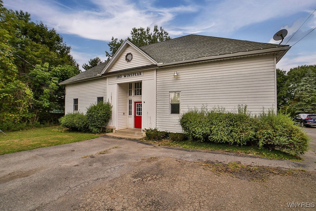 photo 4 : 180 Winspear Road, Elma NY 14059