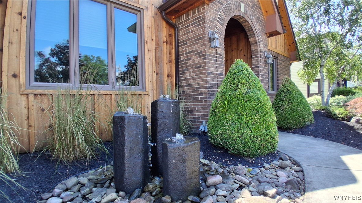 photo jVb-T61qOlESihTZdf2Aq: 891 Carter Creek Drive, Grand Island NY 14072