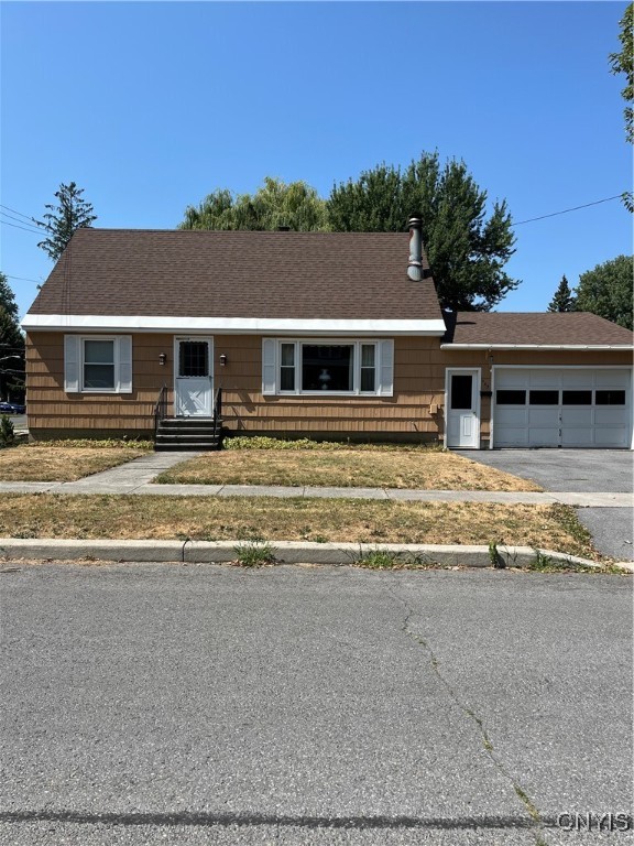 photo zDI: 207 Wyoming Avenue, Watertown City NY 13601