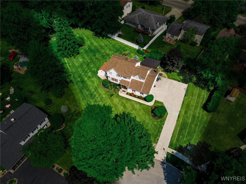 photo 1 : 230 Schimwood Court, Amherst NY 14068