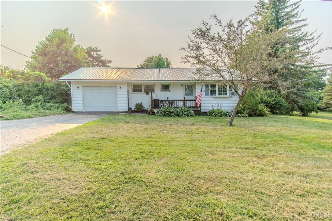 photo 1 : 17487 County Route 155, Watertown Town NY 13601