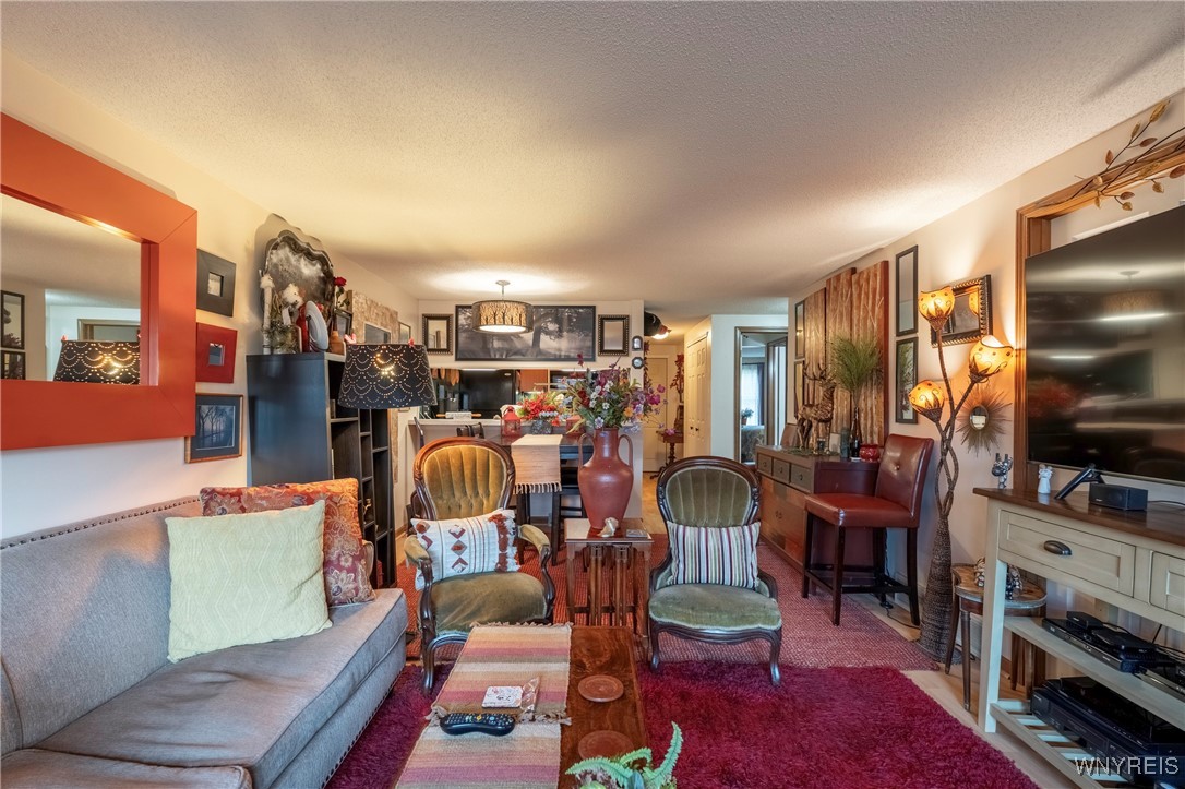 photo 3 : 4785 Chestnut Ridge Road 3, Amherst NY 14228