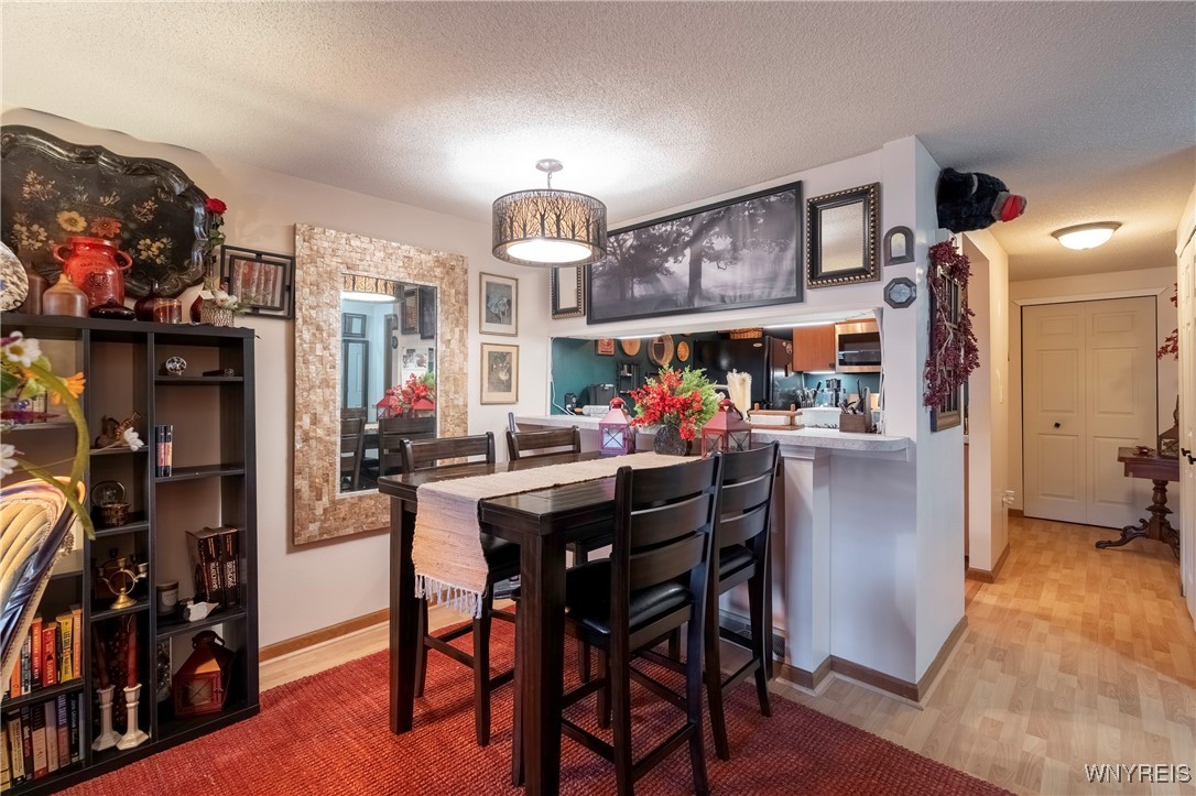 photo 4 : 4785 Chestnut Ridge Road 3, Amherst NY 14228