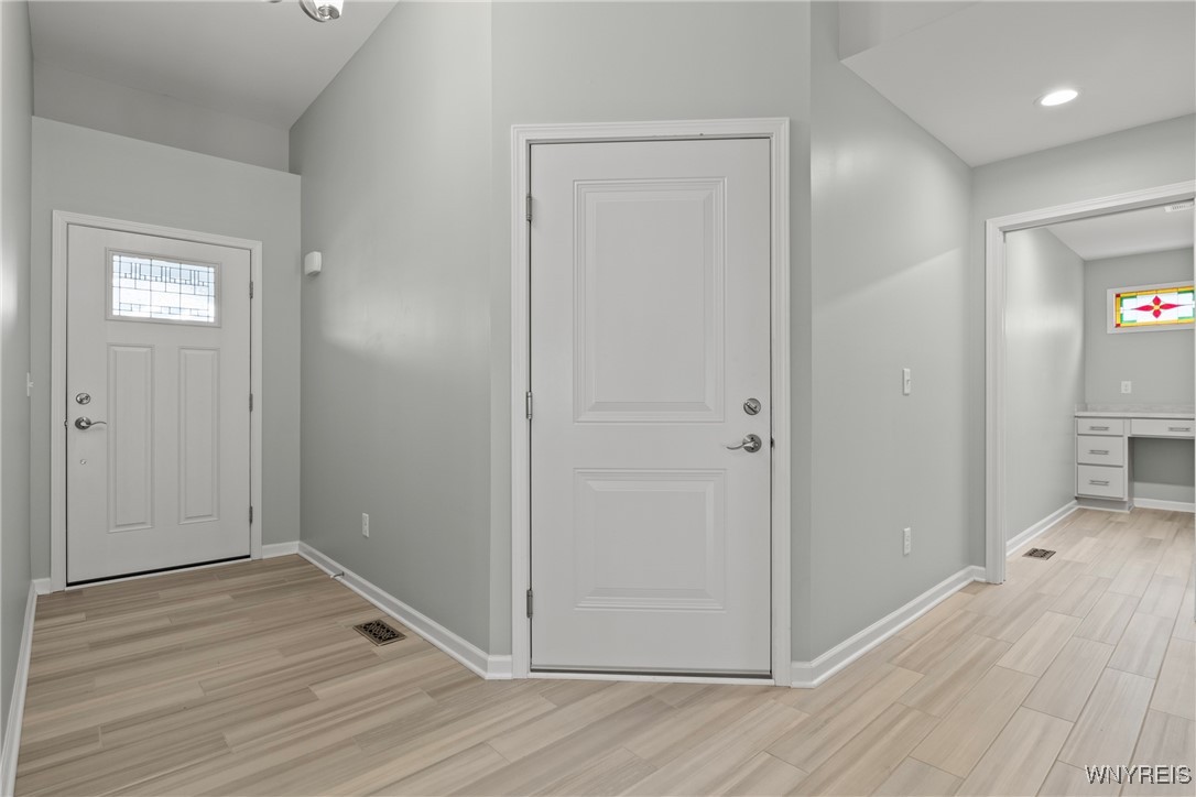 photo 4 : 29 Raine Drive, Amherst NY 14221