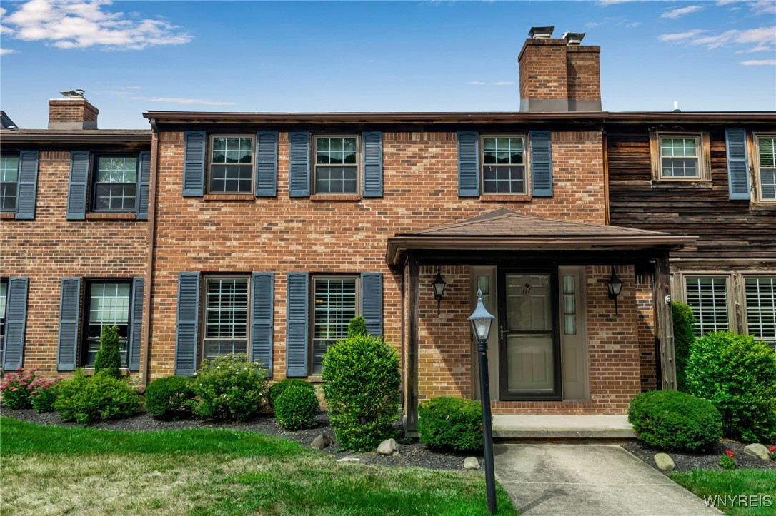 photo WozjzTk87rt9zF2MA7cCq7CLDJHvU0Q9ZEbT4LQ: 111 Cimarand Drive, Amherst NY 14221