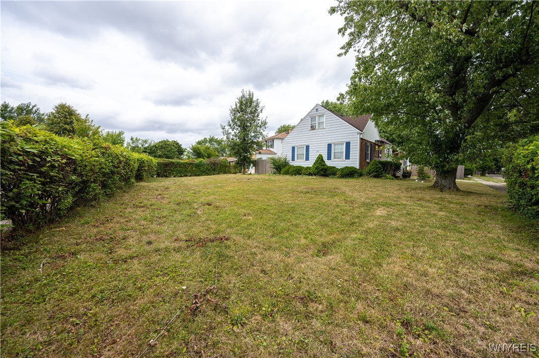 photo luWm: 183 Rosedale Boulevard, Amherst NY 14226