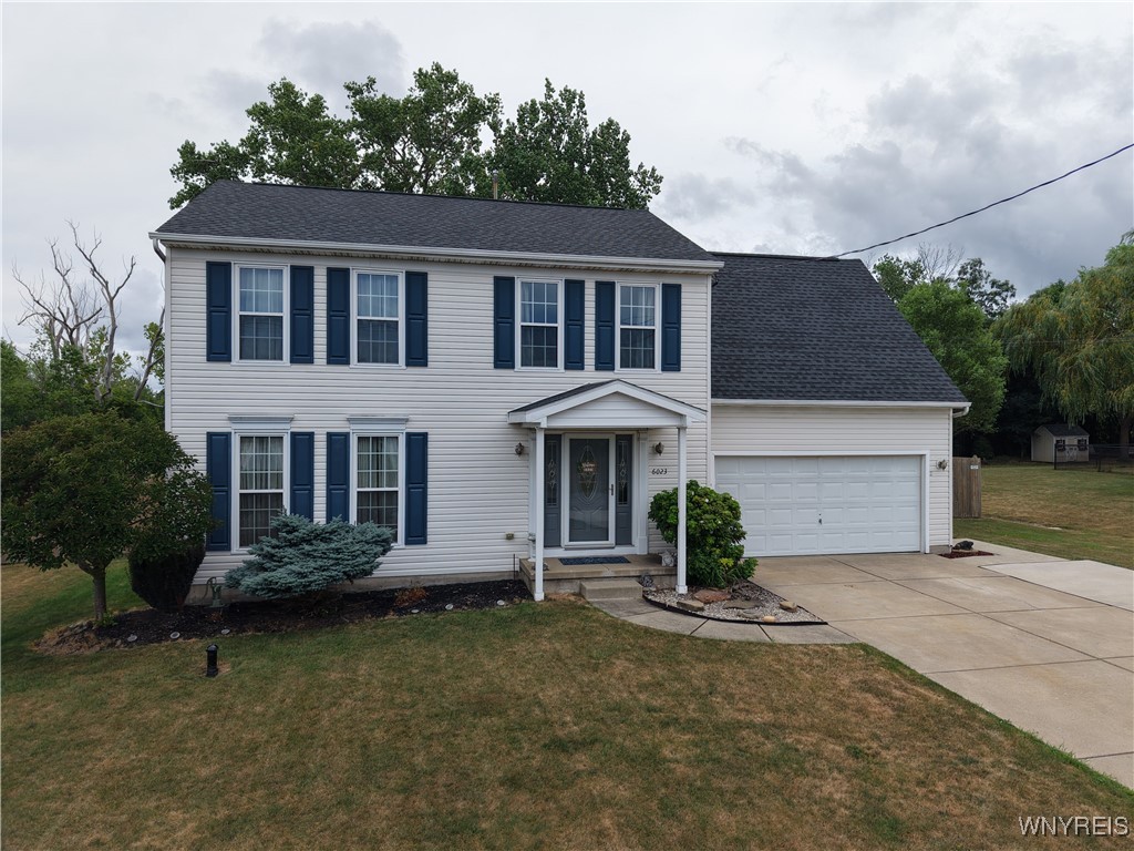 photo ON: 6023 Shoreham Drive, Hamburg NY 14085