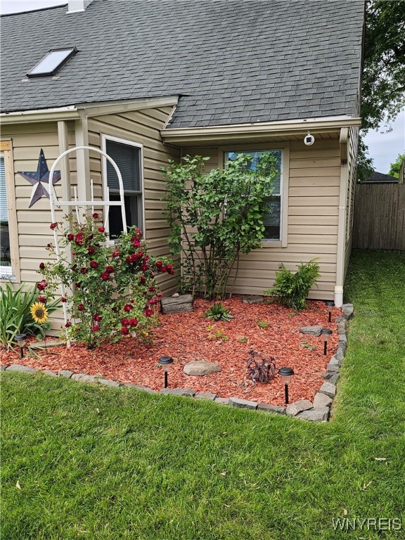 photo 2 : 555 77th Street, Niagara Falls NY 14304