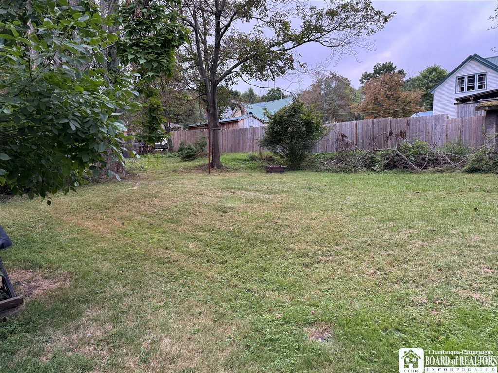 photo 3 : 16 Pearl Avenue, Jamestown NY 14701