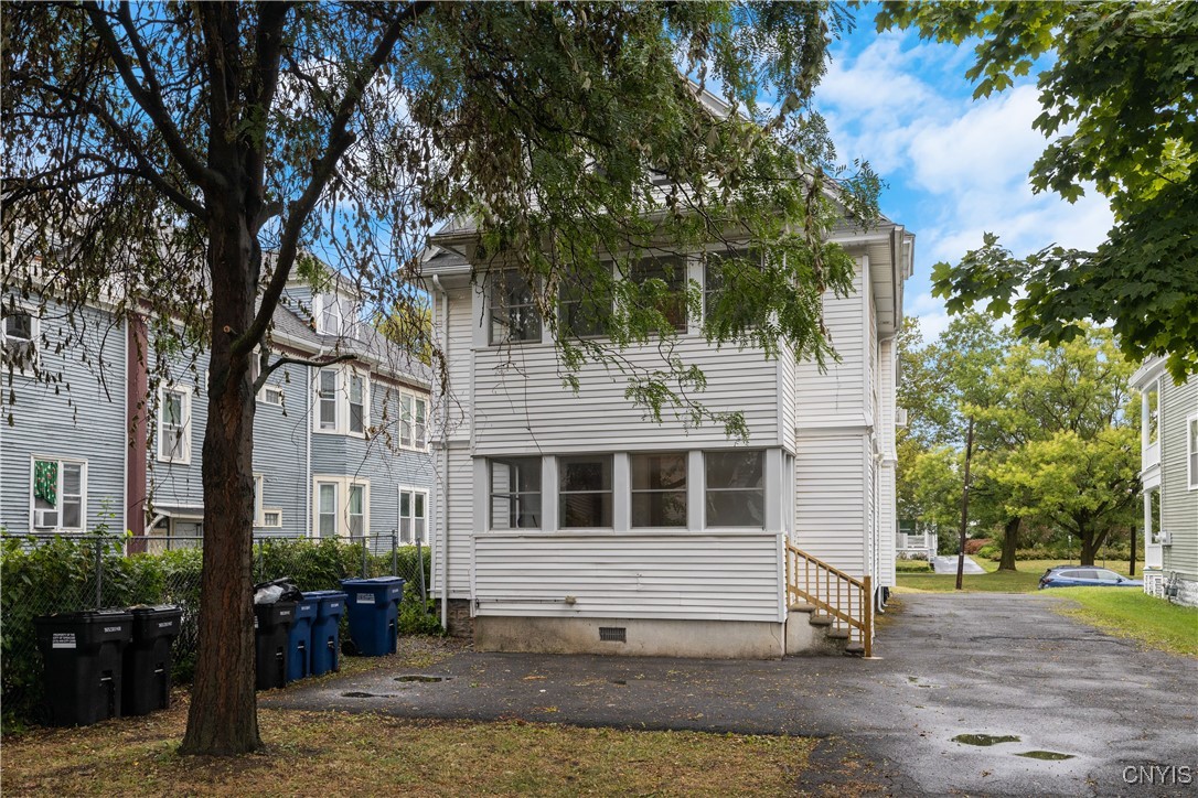 photo 3 : 633 Park Avenue, Syracuse NY 13204