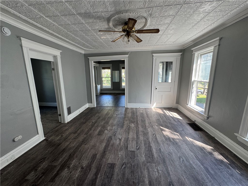photo 2 : 75 Van Stallen Street, Rochester NY 14621