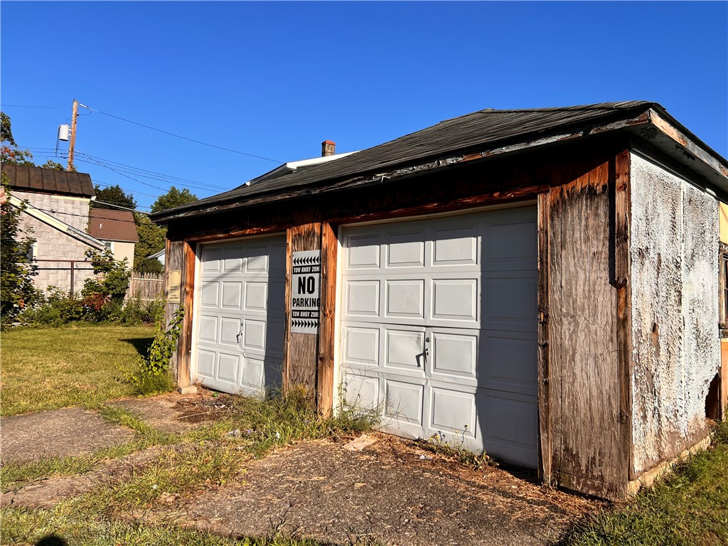 photo 4 : 2 Spencer Street, Lyons NY 14489
