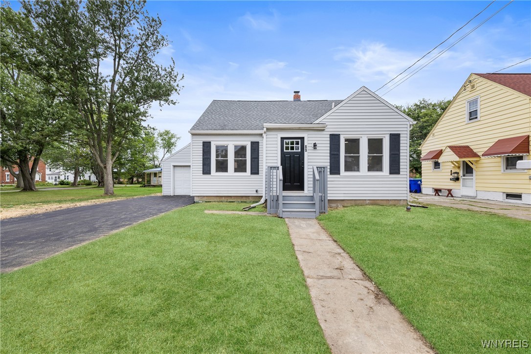 photo 3 : 89 Center Street, Evans NY 14006