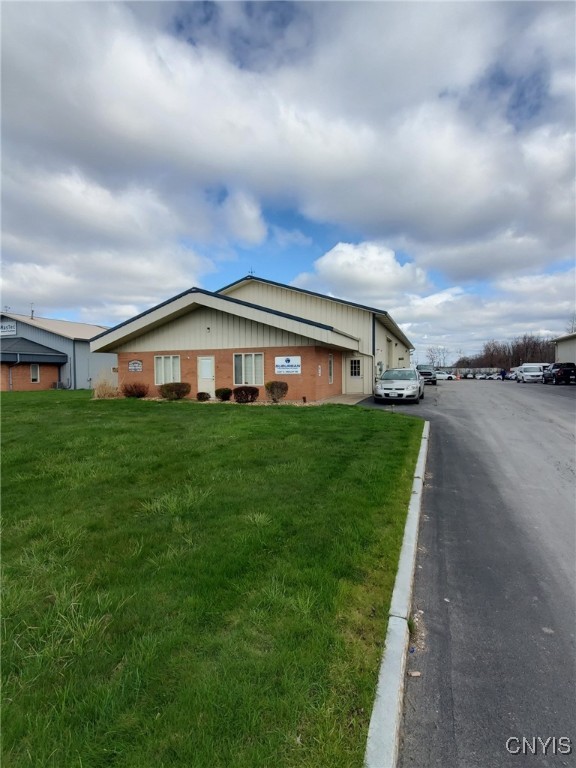 photo jhfy1VXcADvF1EGJSlj0CynY: 6327 - 6331 East Molloy Road, DeWitt NY 13057