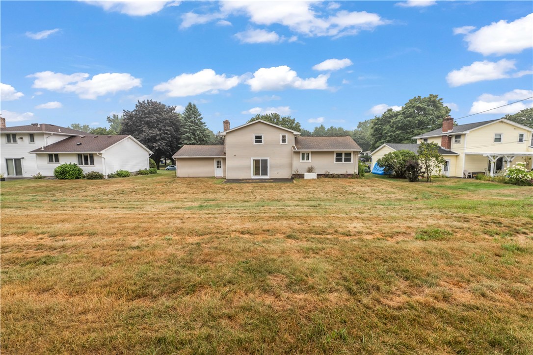 photo undefined: 75 Old Meadow Drive, Greece NY 14626