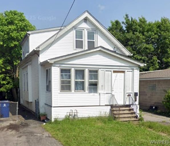 photo VFMHOeHxVjpXPyyT: 13 Sprenger Avenue, Buffalo NY 14211