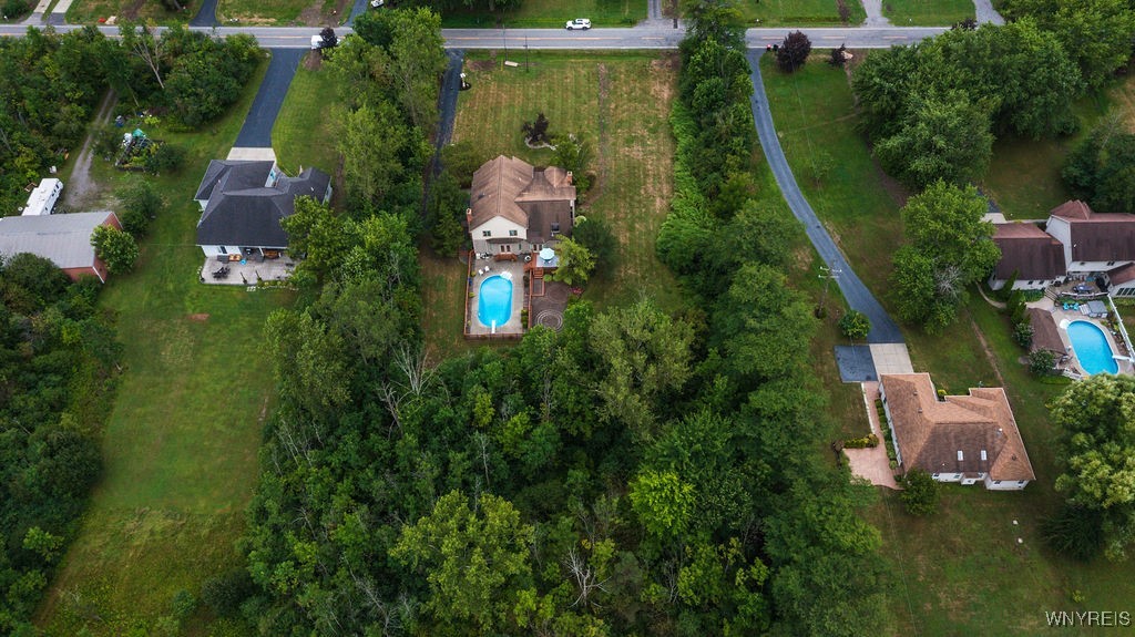 photo UWZoEWi9Ajs3UJU21gVLsc: 550 Hall Road, Elma NY 14059