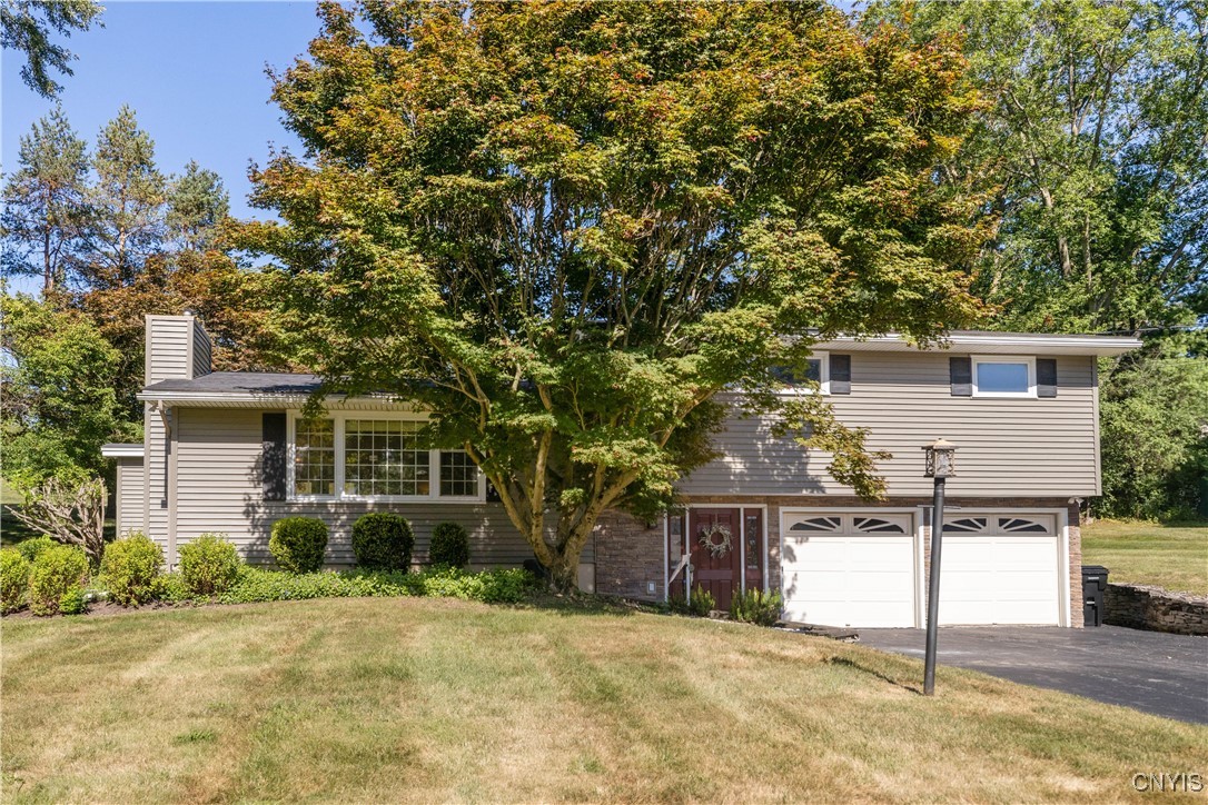 photo iOvHeGYJt1UG8O-MOS3i4SWpNqZ3cOxRc: 423 Churchill Lane, Manlius NY 13066