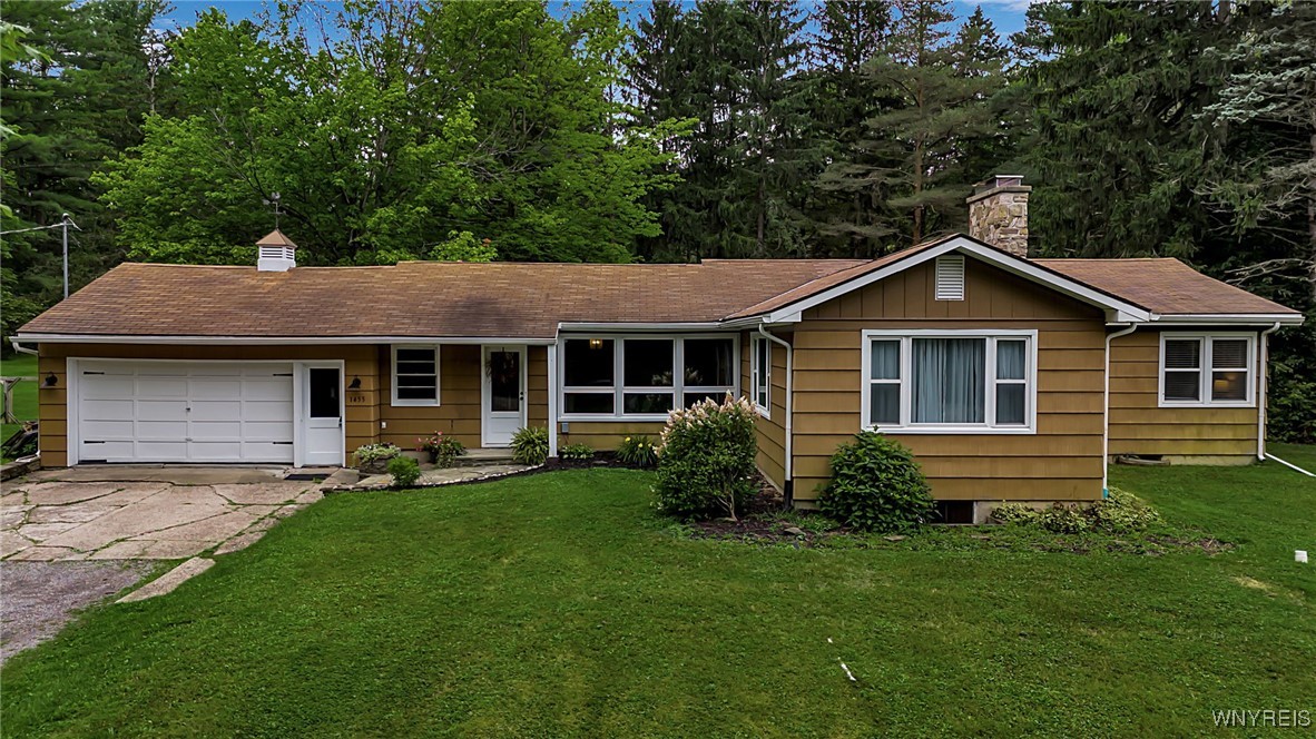 photo undefined: 1455 Center Street, Aurora NY 14052