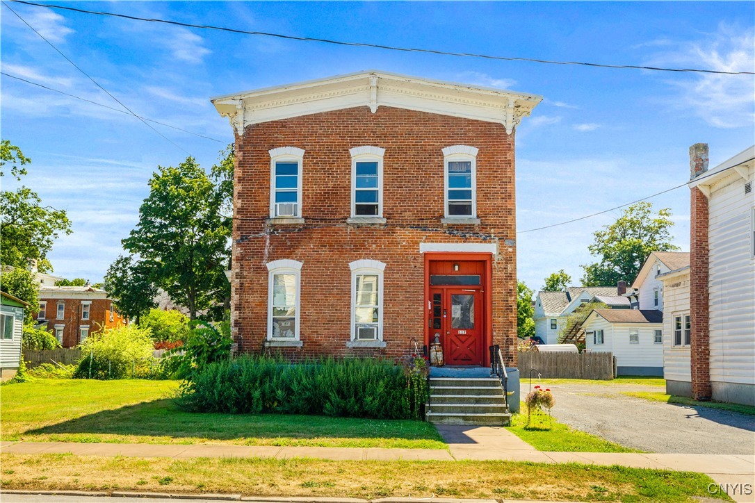 photo iUQhBwxyD3nULjTYfXmMAKkR09jQT0: 117 West Walnut Street, Oneida NY 13421