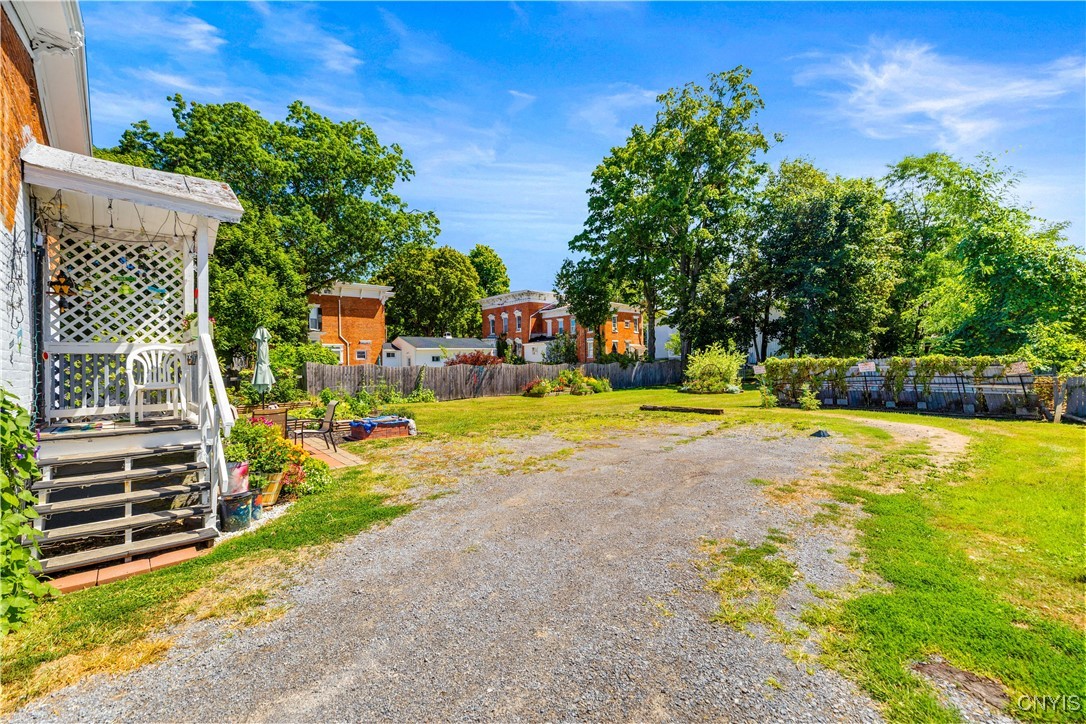 photo 3 : 117 West Walnut Street, Oneida NY 13421