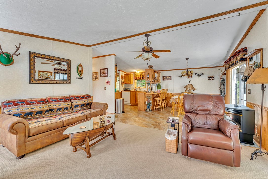 photo 4 : 380 Bendzunas Road, Hamden NY 13782