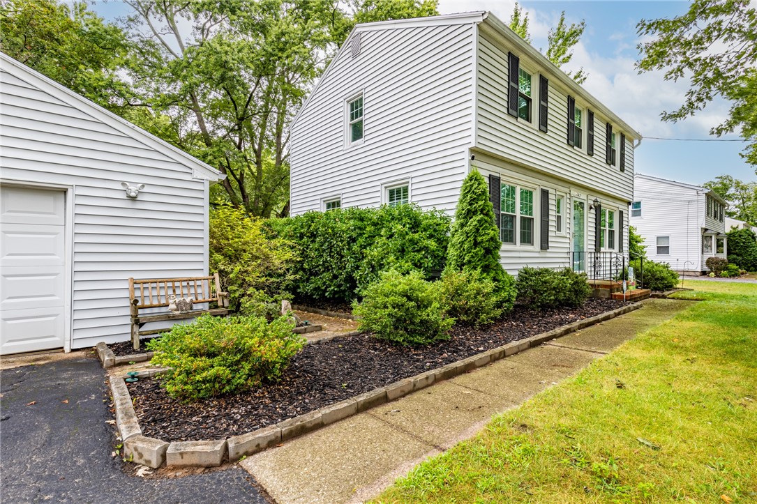 photo 4 : 142 Westside Drive, Gates NY 14624