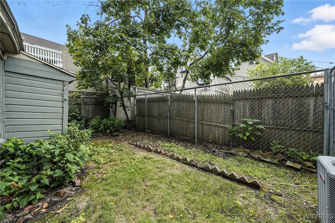 photo 3 : 333 Ashland Avenue, Buffalo NY 14222