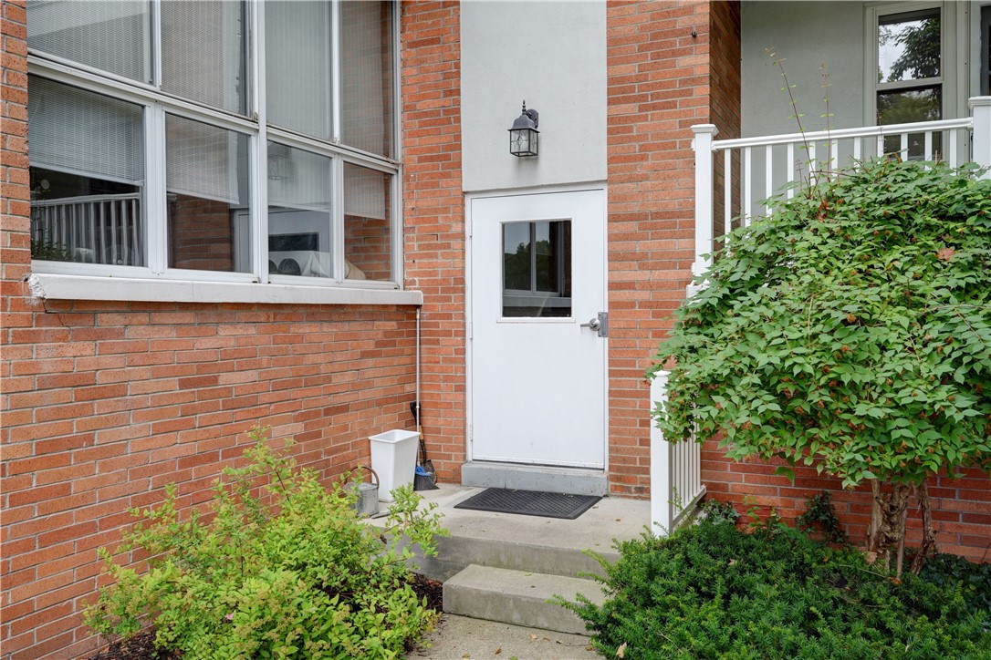 photo 2 : 2405 East Avenue 3, Brighton NY 14610