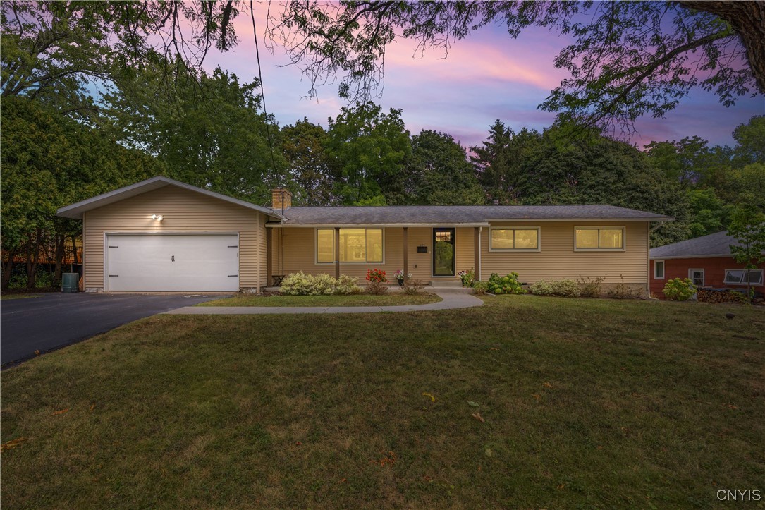 photo 0: 105 Saybrook Lane, DeWitt NY 13214