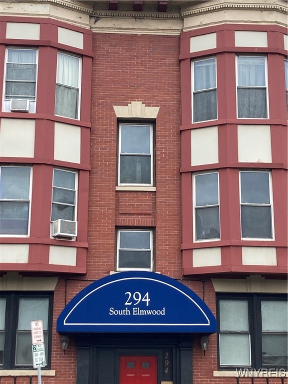 photo 6oGDHgXQgOjA: 294 S. Elmwood Avenue 5, Buffalo NY 14201