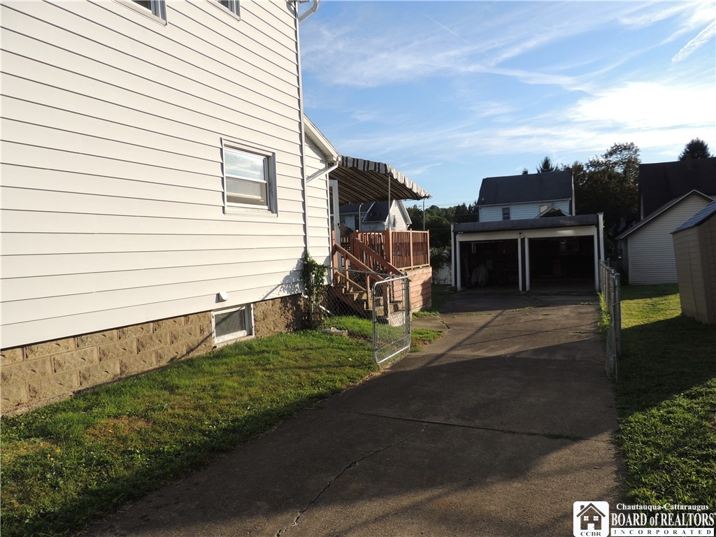 photo 3 : 20 Elam Avenue, Jamestown NY 14701