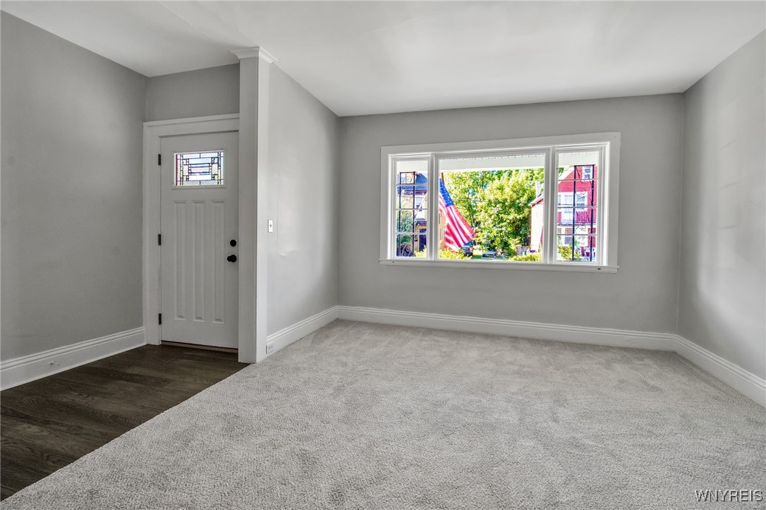 photo 2 : 88 Pooley Place, Buffalo NY 14213