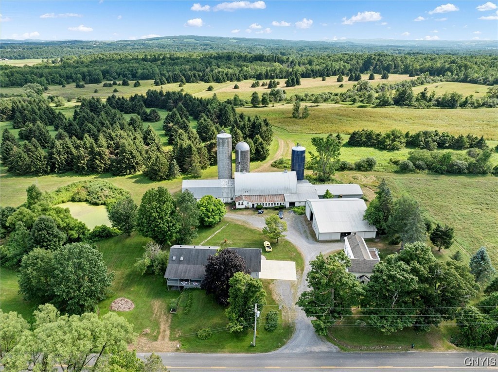 photo 2 : 6644 Skinner Road, Westmoreland NY 13440