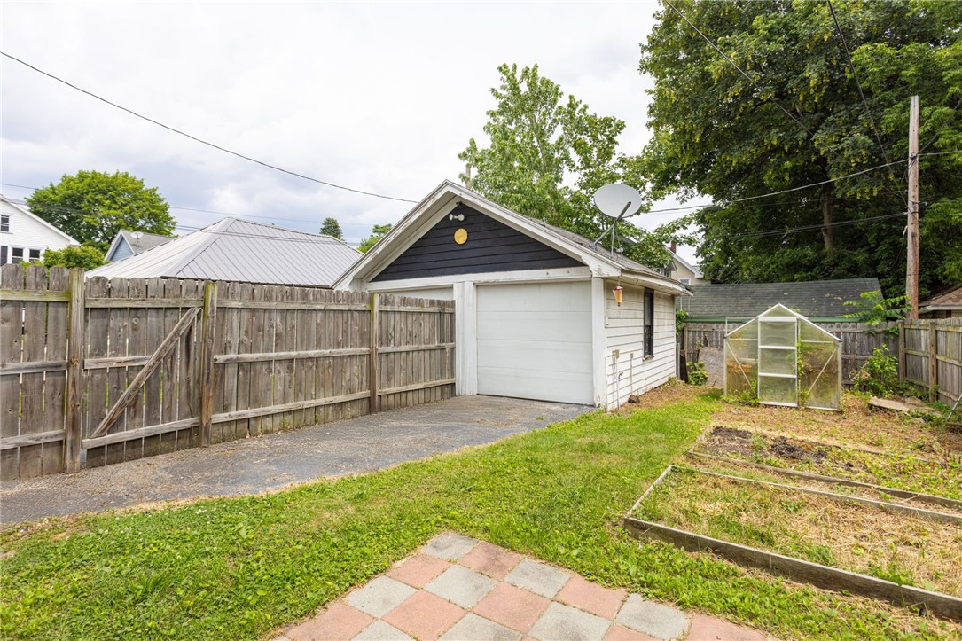 photo undefined: 802 Merchants Road, Rochester NY 14609