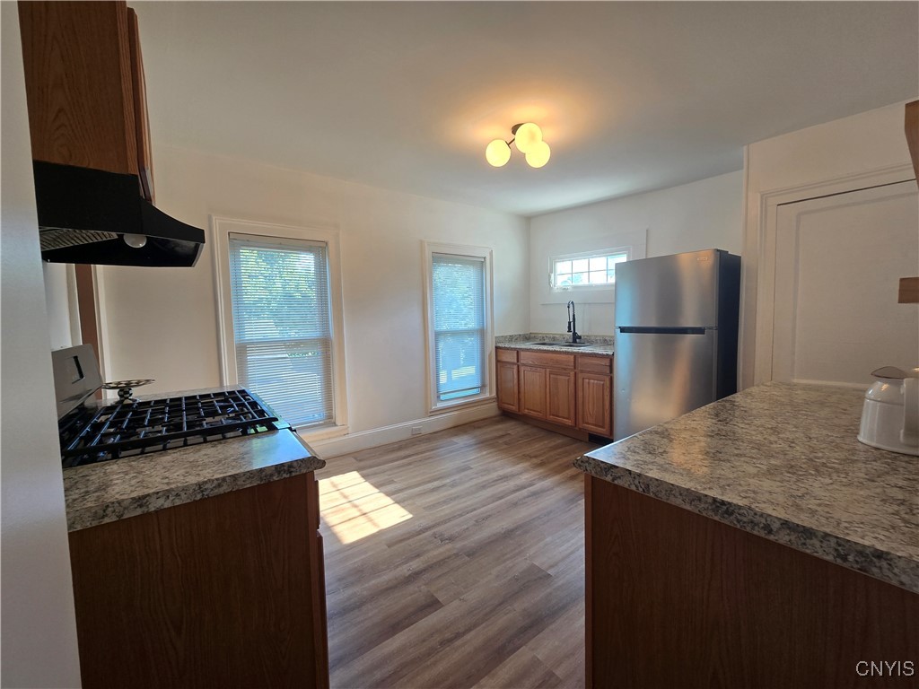 photo 2 : 9 Cayuga Street, Auburn NY 13021